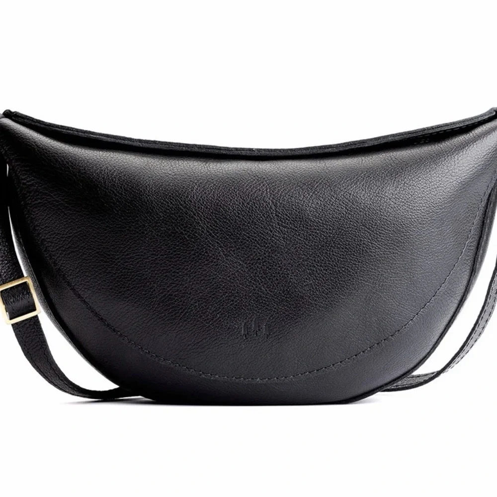 Portland Leather Large Koala Sling Bag – Black – Brand New in Box